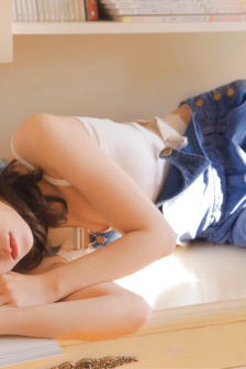 老奶奶被逼直播